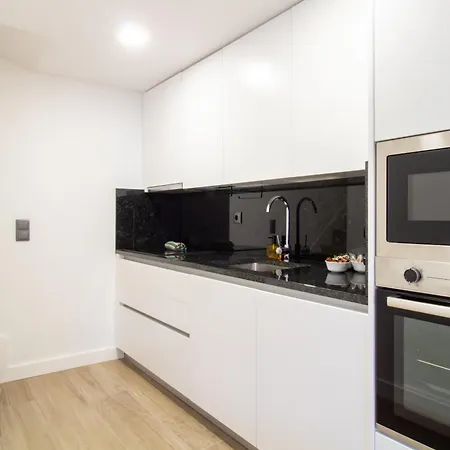 Quiet Duplex W Patio In Lapa By Lovelystay Apartmán Porto