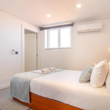 Quiet Duplex W Patio In Lapa By Lovelystay * Oporto
