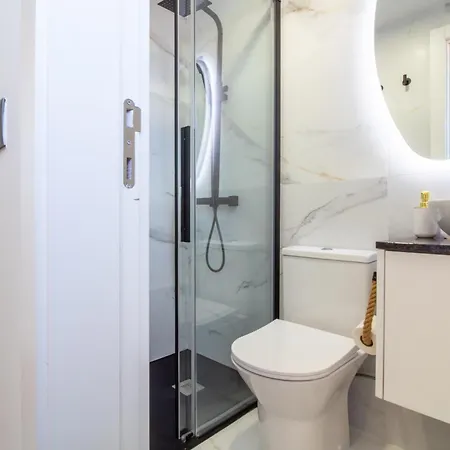 Quiet Duplex W Patio In Lapa By Lovelystay * Porto