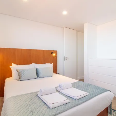 Quiet Duplex W Patio In Lapa By Lovelystay شقة *