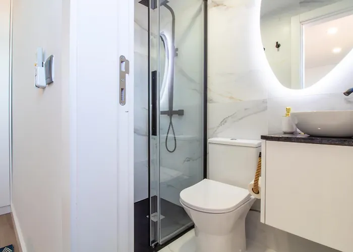 Quiet Duplex W Patio In Lapa By Lovelystay * Πόρτο