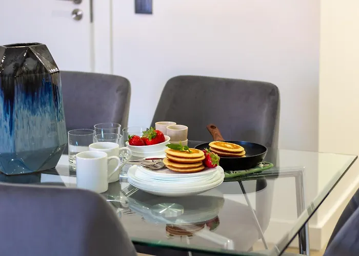 Quiet Duplex W Patio In Lapa By Lovelystay *