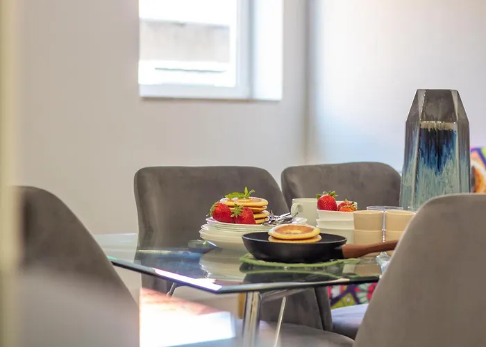 Lejlighed Quiet Duplex W Patio In Lapa By Lovelystay *